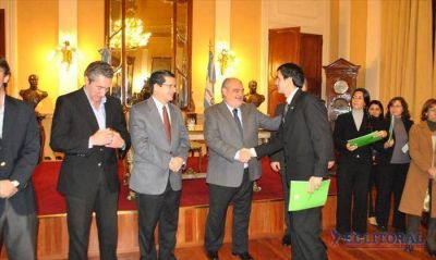 Con agentes de otras 7 �reas contin�a el proceso de regularizaci�n laboral