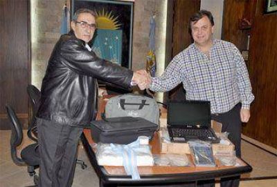 Belloni entreg� aparatolog�a al hospital distrital