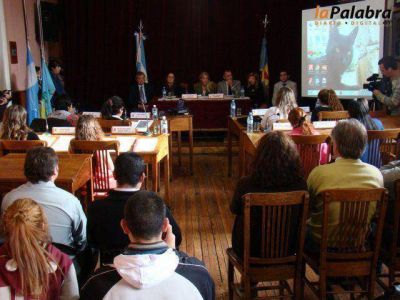 El Parlamento Juvenil del Mercosur 2013 sesion� en el HCD
