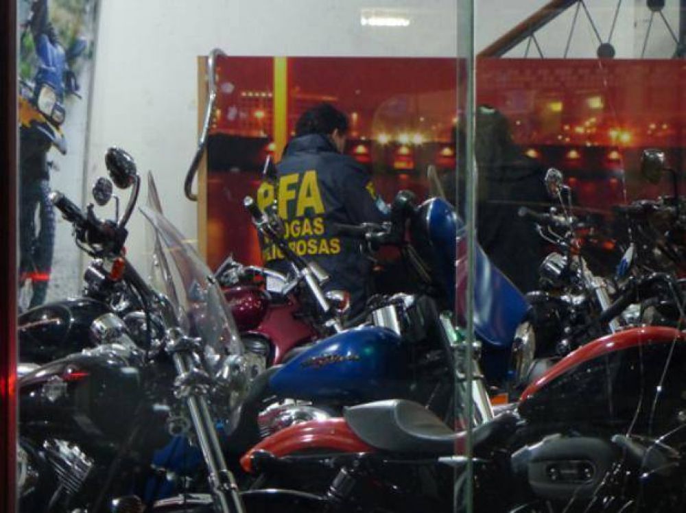 Detienen a dos empresarios por un contrabando de coca�na a Portugal