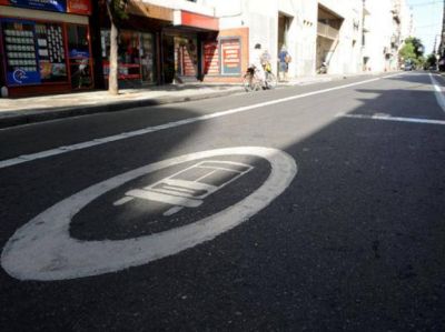 "En avenida Alberdi no se modificar� el estacionamiento"