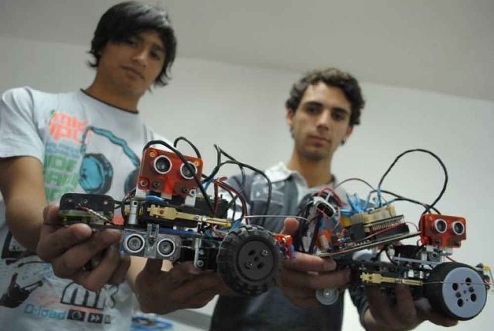 San Luis present� "Todos a la rob�tica" en la Robo Cup 2013