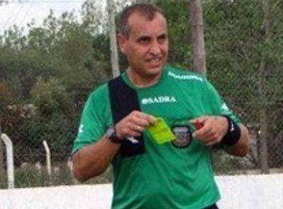 Un �rbitro muri� dirigiendo un partido