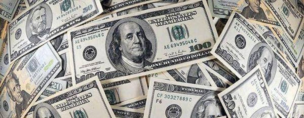 Efecto Cedin, d�a 2: el d�lar libre baja un centavo y sube el oficial a 5,40 pesos