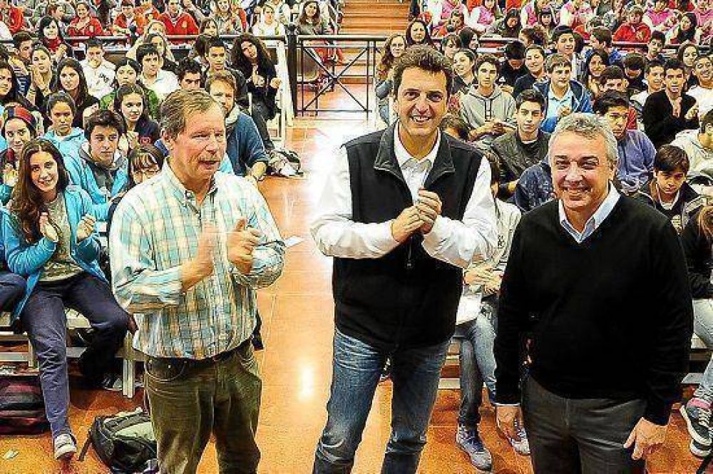 Miles de j�venes se capacitaron sobre la participaci�n democr�tica