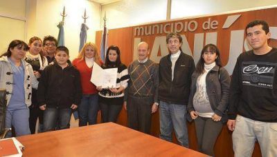 PRIMERA MUJER CHOFER DE AMBULANCIAS DEL DISTRITO