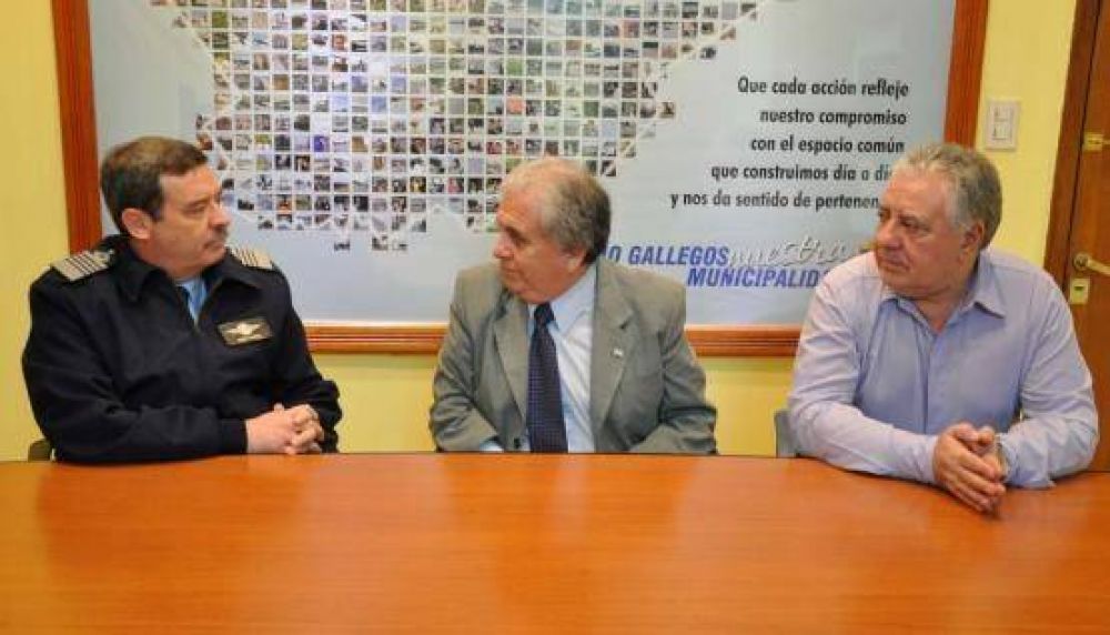 Intendente recibi� la visita del comodoro Walter Brunello