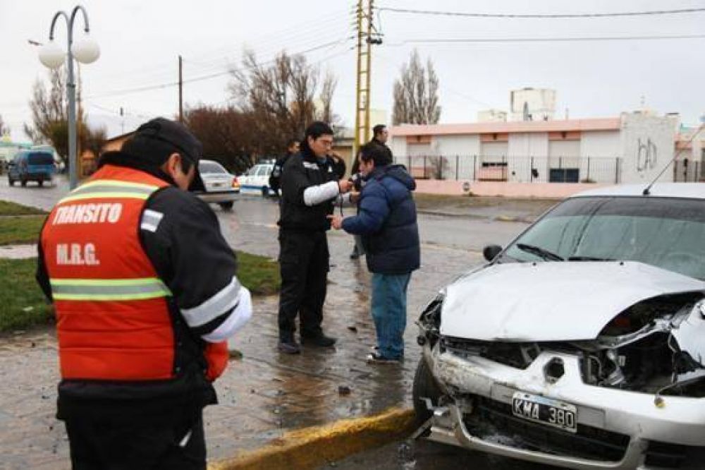 Menor fue hospitalizado tras fuerte choque