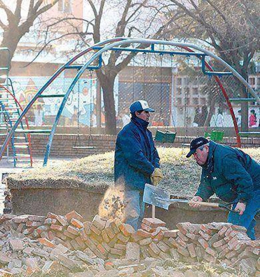 Frenan reformas en el Parque Oliver
