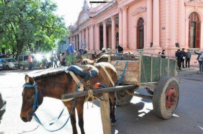 Creciente: decant� el problema con cortes en el acceso al puente