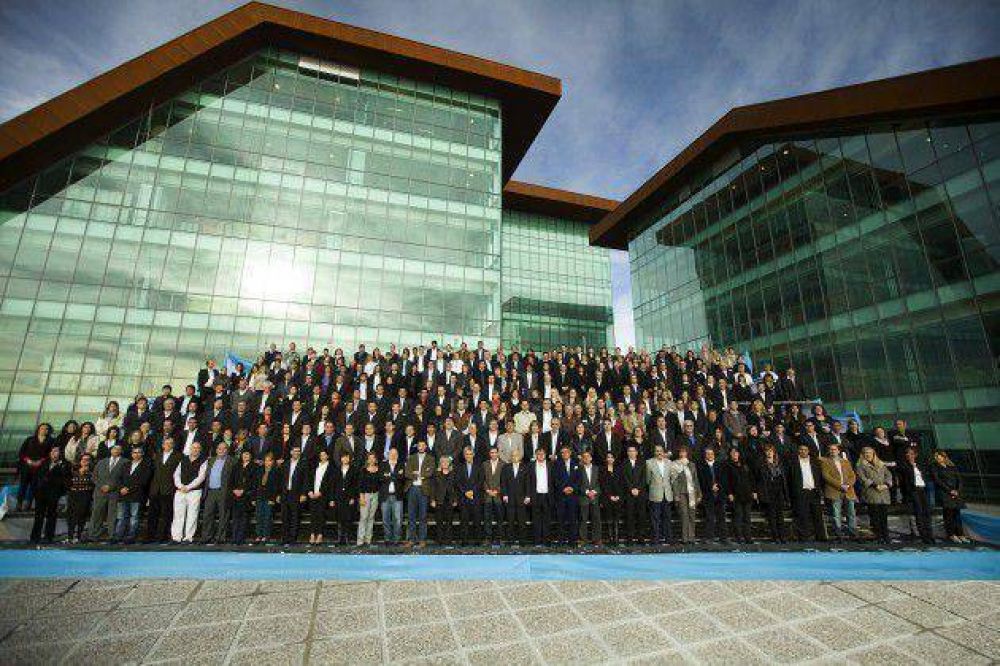 El gobernador recibi� a candidatos de Compromiso Federal