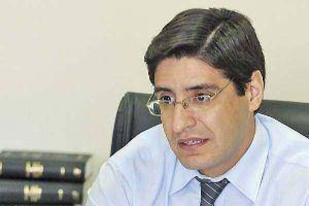 Joven embaraz� a la prima adolescente y �sta sufri� una hemorragia