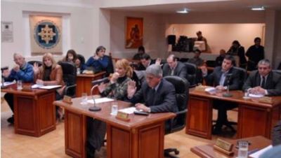 Aprobaron el aumento para los municipales