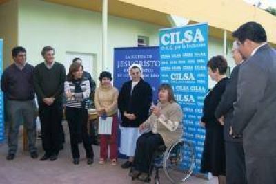 El Municipio, CILSA y la Iglesia de Jesucristo entregaron elementos ortopédicos en el Cotolengo Don Orione