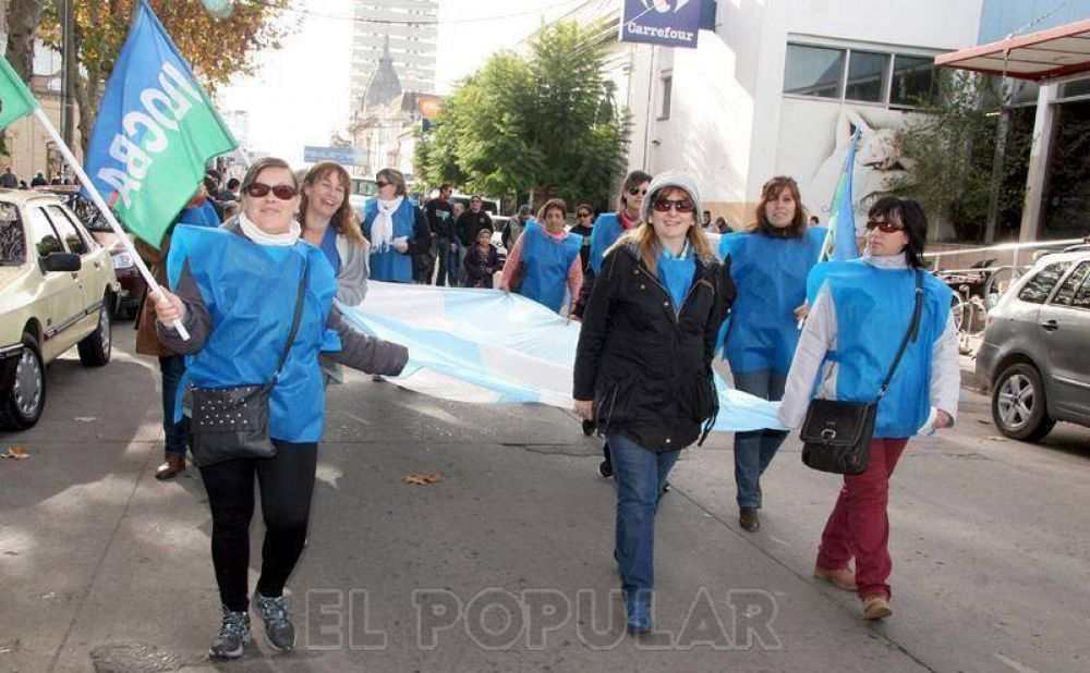 Estatales y docentes vuelven a las medidas de fuerza