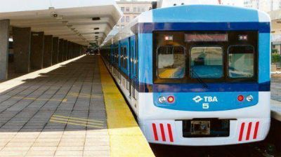 Pol�mico paro sorpresivo de trenes paraliza los servicios de pasajeros