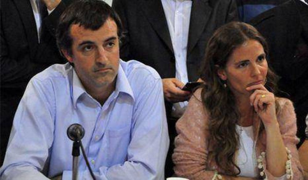 Bullrich respondi� preguntas de alumnos en la Legislatura
