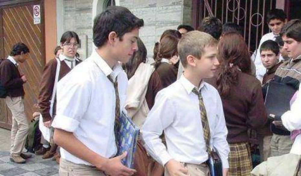 Fuerte aumento en cuota de los colegios porte�os