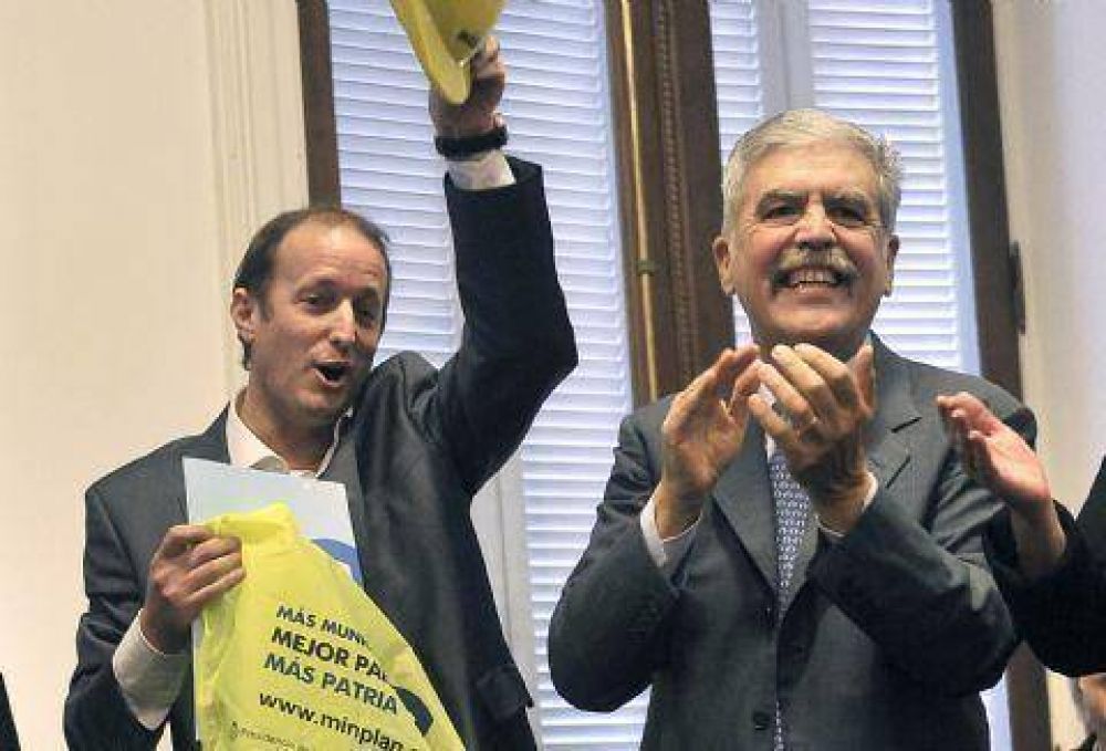 Insaurralde y De Vido visitan Berisso