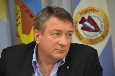 Declaran "Persona no grata" al ministro Norberto Yahuar