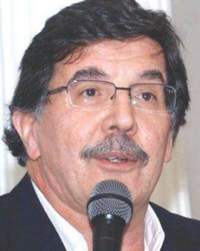 Llega el ministro Alberto Sileoni