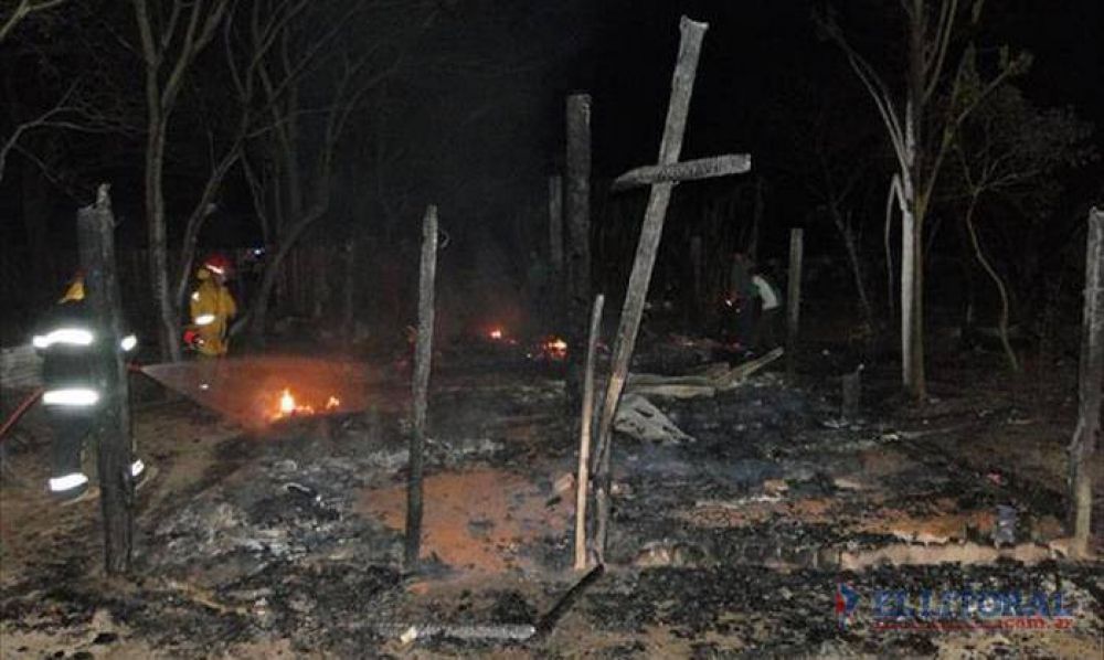 Voraz incendio dej� sin hogar a una pareja con sus 11 hijos
