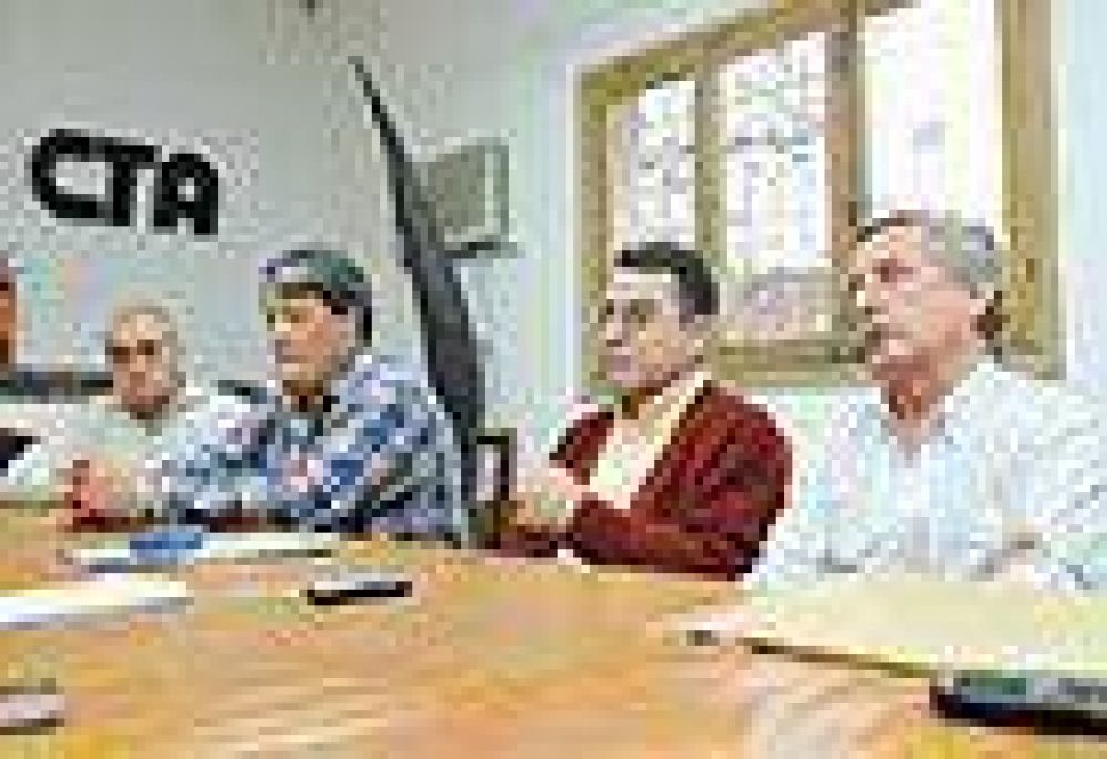 Choferes de ambulancias reclaman recategorizaci�n