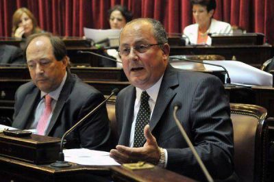Marino pidi� detalles por obras en La Pampa