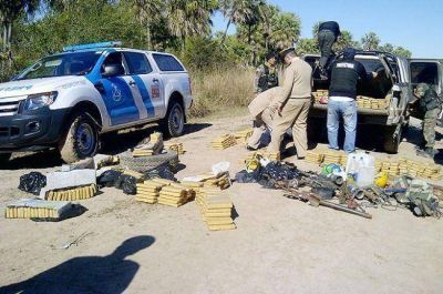 Prefectura secuestr� m�s de 300 kilos de marihuana; hay cinco detenidos