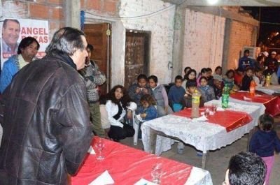 Rozas propone eliminar el IVA de la canasta b�sica de alimentos