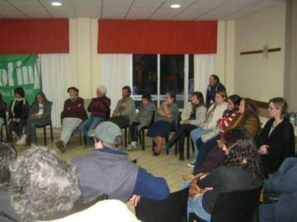 Encuentro de la militancia de KOLINA y la Eva Per�n