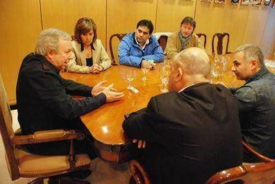 Los candidatos del PJ acordaron con Peralta con vistas a las PASO