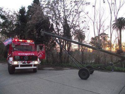 Dos incendios de pastizales 