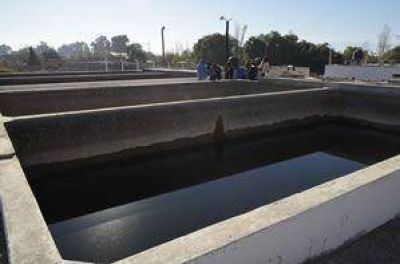  Por un pasante obstruido, no hubo agua en Albard�n