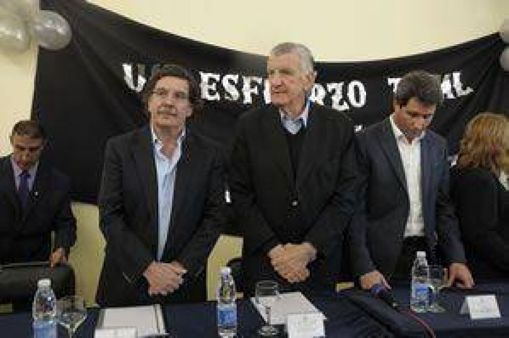  Sileoni en San Juan: �Vamos por 1.800 escuelas m�s�	
