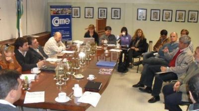 Representantes de Vialidad Nacional y Provincial visitaron la C�mara de Comercio