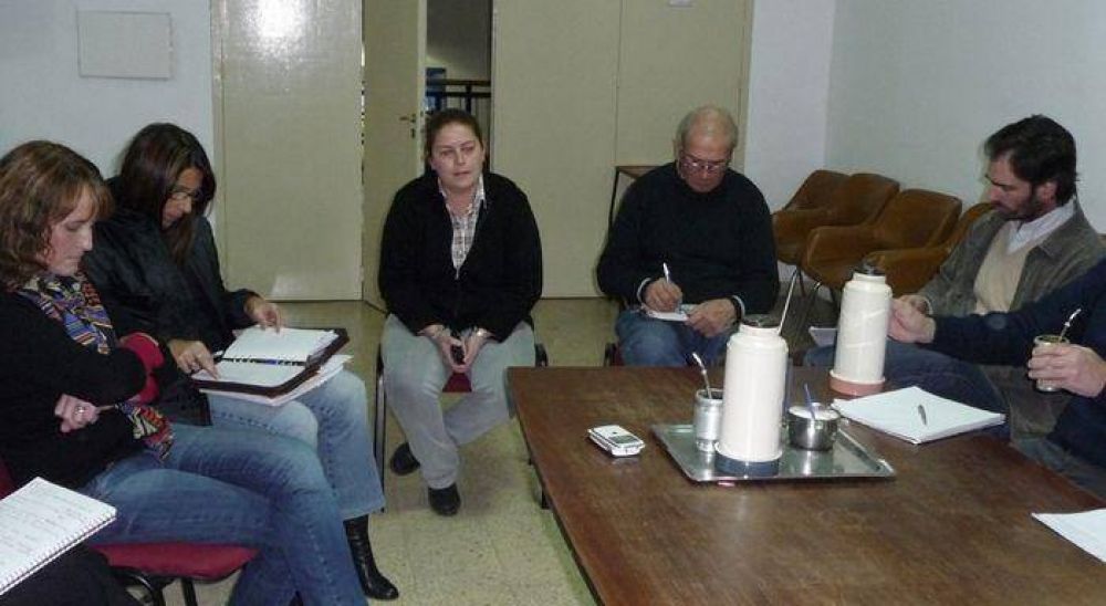 Concejales se reunieron con miembros del ejecutivo