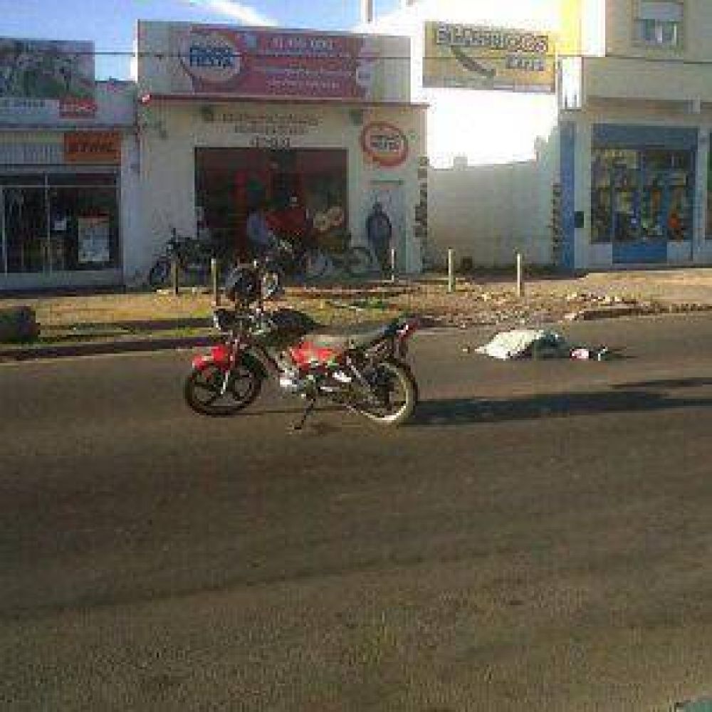 Otra v�ctima del tr�nsito en la regi�n: una mujer muri� atropellada por una moto en Los Hornos
