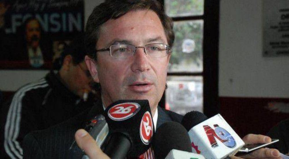 Prohibir�an a empresas p�blicas a afectar a usuarios al Veraz