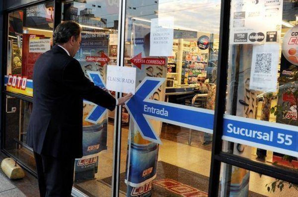 Moreno clausur� cuatro supermercados por desabastecimiento