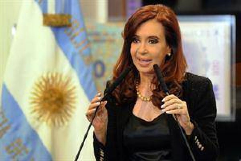 Cristina Kirchner defendi el reemplazo de Coln por Azurduy: "No es una decisin caprichosa"