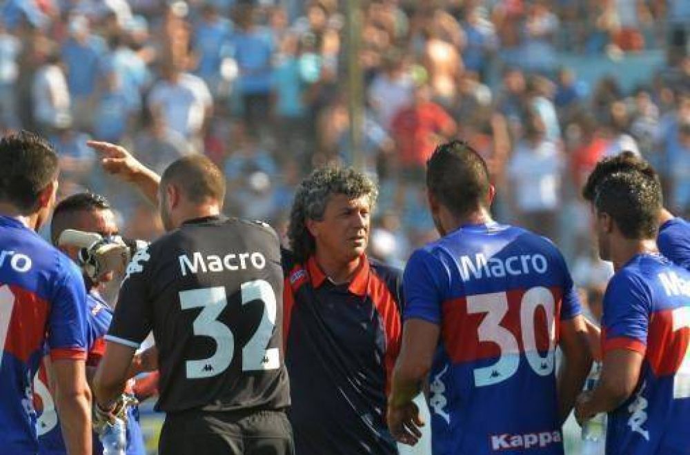 Gorosito desminti� los rumores sobre su salida como t�cnico de Tigre
