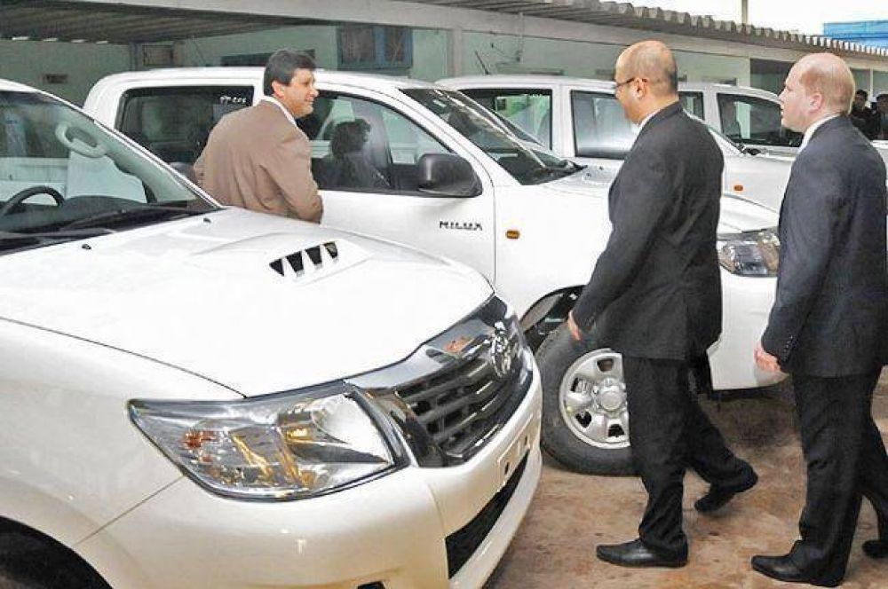 Entregaron nuevos patrulleros a divisiones especiales de la Polic�a del Chaco