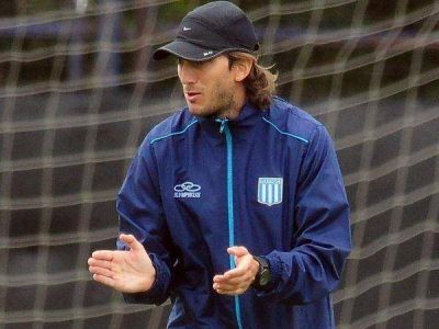 Racing empieza a pensar en el Torneo Inicial y en los refuerzos