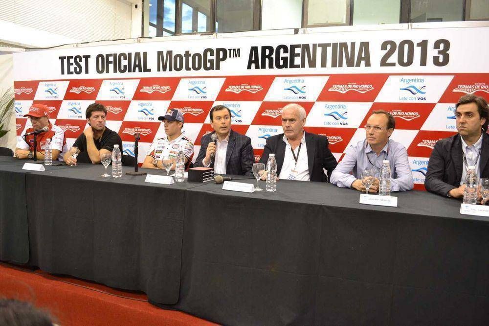 El Gobernador Zamora junto al Ministro Meyer presentaron el Test Oficial del Moto GP