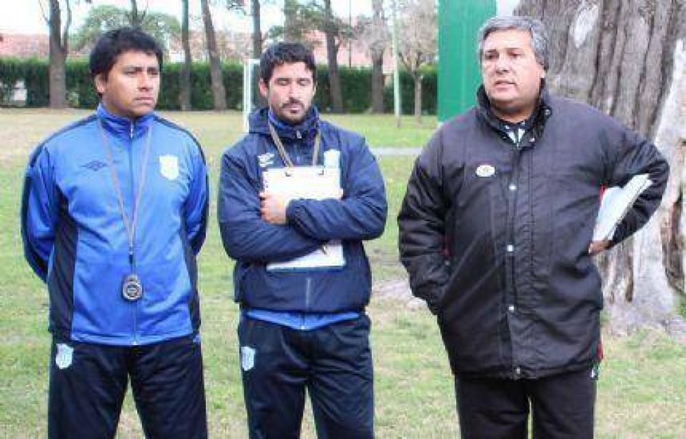 Uni�n tuvo otra jornada exigente de pretemporada, mientras Pirez aguarda m�s refuerzos