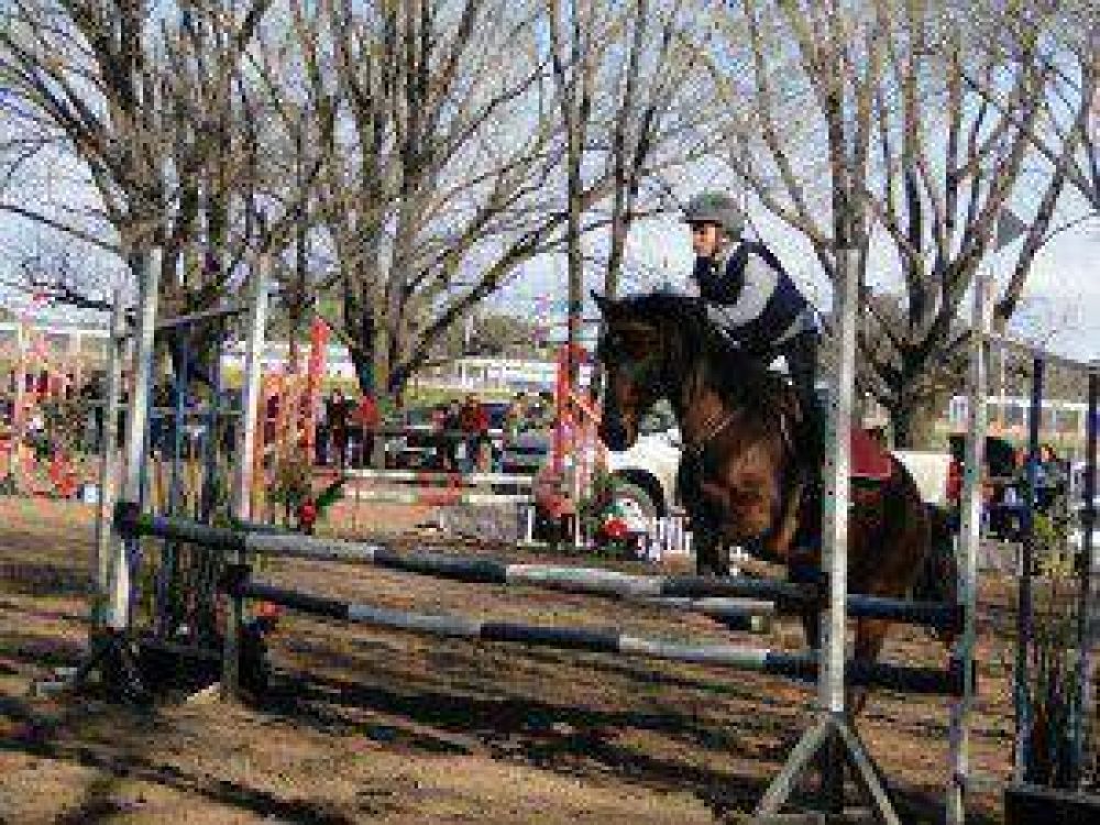 Se llev� a cabo un Torneo Zonal de Salto