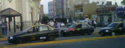 Taxistas denuncian que deben pagar para trabajar en la Terminal