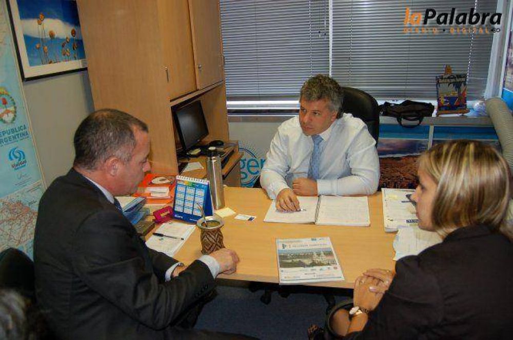 Garc�s se reuni� con el Director de Promoci�n tur�stica nacional