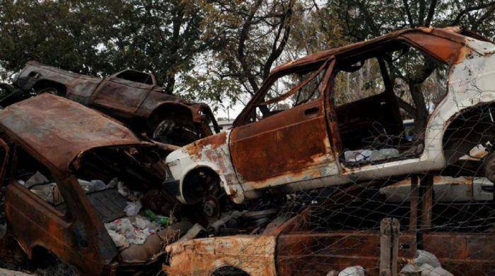 Destruir�n 500 autos de San Agust�n